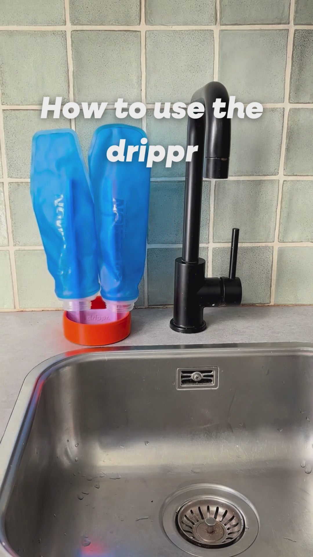 Video showing how to use the drippr flaskdry. Mold-free soft flasks, dry in 2 hours. 